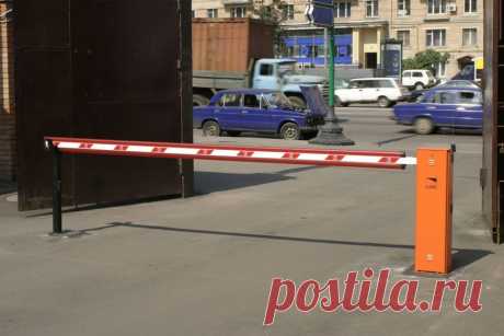 Как получить субсидию на установку шлагбаума на въезде во двор?