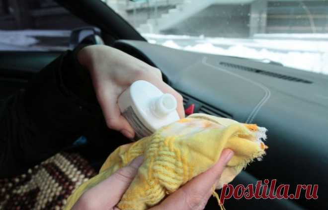 7 безотказных зимних советов, которые помогут позаботиться о машине даже опытным автомобилистам 


Эти советы точно помогут.
Хотя зима приходит каждый год примерно в одно и то же время, она то и дело застает врасплох коммунальные службы и водителей. И если первым вряд ли как-то можно помочь, то …