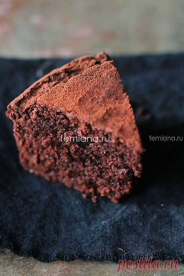 Постный и очень вкусный шоколадный пирог на красном вине, который понравится не только вегетарианцам!