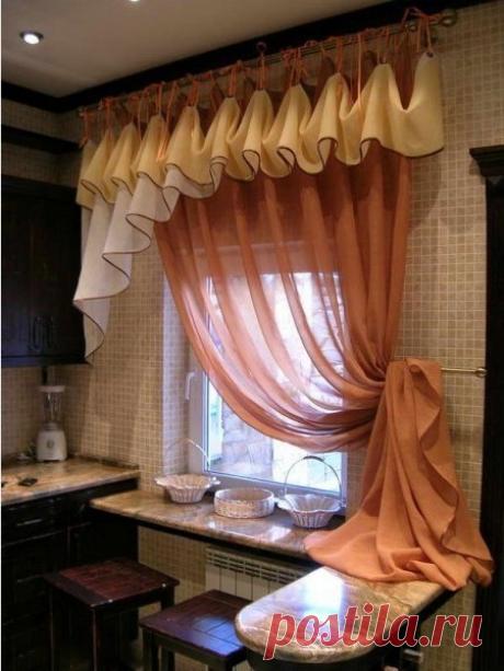 Красивый ламбрекен на кухню