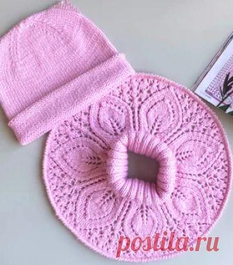 Детский комплект шапка и манишка Детские комплект шапка и манишка, цвет розовый. Ручная работа от русского дизайнера. Доставка по России и СНГ. Купить онлайн на Mellroot.com или заказать по телефону 8 (495) 409-89-75.