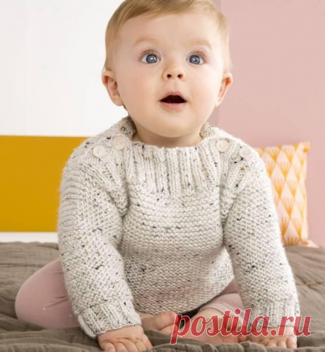 Вязаный пуловер для малыша