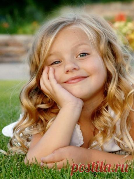 Радость идёт против основ математики.
Она умножается, когда мы делимся...
Пауло Коэльо