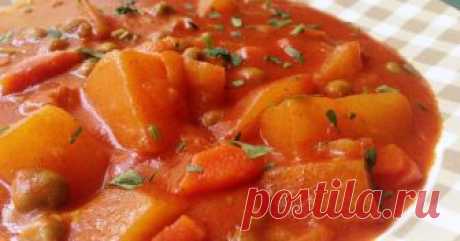 Яхния с картофи, грах и къри