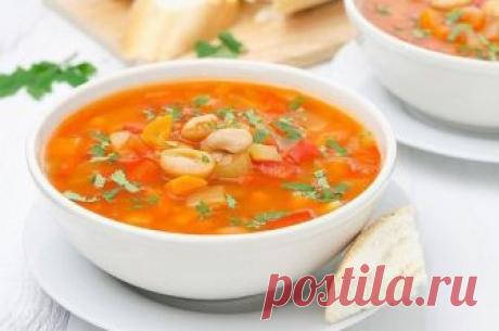 ТОП-5 самых вкусных супов для твоей идеальной фигуры . 

1. Низкокалорийный супчик . 

Итого на 100 грамм - 84.75 ккал: Белки- 3.82Жиры - 4.55Углеводы - 8.26 

Ингредиенты: 
Шампиньоны — 5–7 шт. 
Сырки — 2 шт. 
Брокколи — 200 г 
Картофель — 1-2 шт. 
Морковь — 1 шт. 
Соль, оливковое масло для обжарки 

Приготовление: 
1. Шампиньоны нарезаем. Обжариваем минут 5-10. Морковку трем на терке и тоже обжариваем. 
2. Брокколи разделяем по соцветиям, на кусочки помельче. 
3. Можно б...