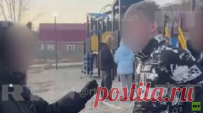 Бастрыкину доложат об издевательствах над девочкой-подростком под Иркутском. Инцидент с избиением школьницы в иркутском селе взял под контроль председатель Следственного комитета России Александр Бастрыкин. Читать далее