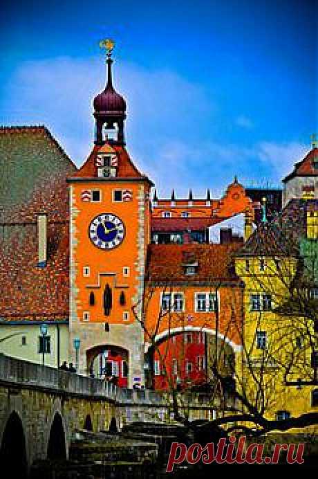 Old Stone Bridge Tower (Steinerne Brückturn) Regensburg Germany | Flickr - Photo Sharing! | FotoFilms приколол(а) это к доске Explore Germany