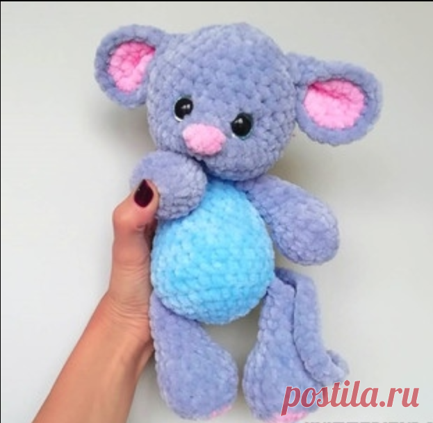 Плюшевый мышонок.