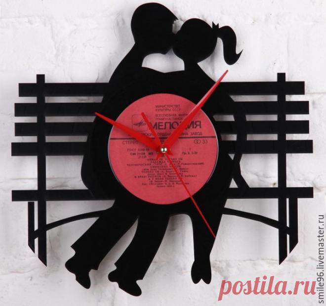 Часы из пластинки 