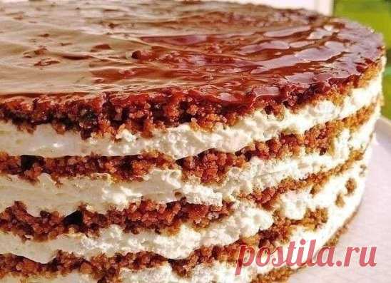 Восхитительно вкусный, необычный торт без выпечки!
Торт из пряников
Очень вкусный, сочный и нежный тортик, выпекать ничего не надо и готовится быстро. А пропитался буквально за час.
Ингредиенты:
500 г свежих (потрогайте через пакет, чтобы были мягкие) шоколадных пряников,
4-5 шт. спелых бананов (по желанию)
900 г сметаны 20%
1 стакан сахарной пудры,
плитка шоколада - для украшения.
Вкусные домашние рецепты
 Простые рецепты в домашних условиях с фото пошагово
Готовим.
1. Пр...