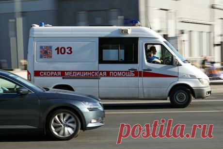 В России школьница умерла после приема крепкого пива вместе с лекарством. В Свердловской области 14-летняя школьница умерла после того, как смешала крепкое пиво с лекарственным препаратом. Девочка пришла в гости к знакомому. Вдвоем они выпили 1,5 литра крепкого пива одной из популярных марок. Вскоре школьница почувствовала себя плохо и ушла в другую комнату.