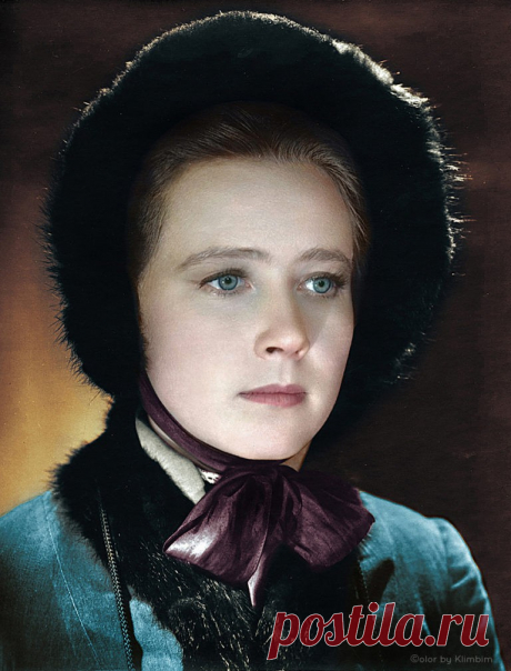 Ия Саввина, 2 марта, 1936
• 27 августа 2011
