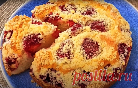Мой "Ходовой" пирог на любой праздник. Простой и вкусный рецепт: рекордсмен по скорости приготовления Сладкие пироги всегда украшали праздничные столы как знатных особ, так и простых крестьян. Дело в том, что в древности о приготовлении тортов никто не знал. Крема и бисквиты были изобретены лишь в XVII веке. До этого времени все пекли пироги из фруктов и ягод. Такая выпечка сопровождала многие застолья, считалась праздничной едой. Позднее актуальность праздничных […]