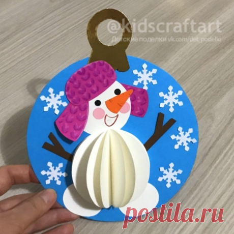 Ёлочный шар со снеговиком