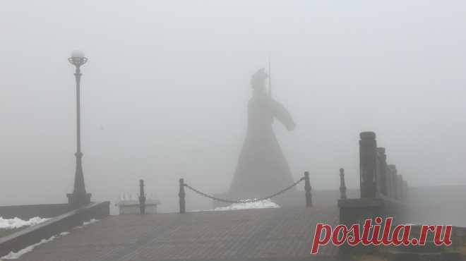 Крепостная гора в тумане.