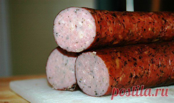 КУРИНАЯ КОЛБАСКА. Вкусно! Попробуйте!

Ингредиенты:

● 500 г куриного мяса (у меня куриная грудка),
● 3 зубчика чеснока,
● 200 мл сливок,
● 2 яичных белка,
● 1 ч.л. соли,
● 1 ч.л. сладкой молотой паприки,
● черный молотый перец
● специи и травы по вкусу.