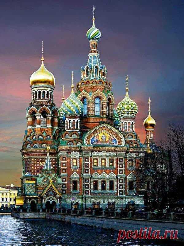 7 загадок Спаса-на-Крови 7 загадок Спаса-на-Крови Храм, построенный в память о гибели Александра II по проекту архитектора Альфреда Парланда, считается одной из главных достопримечательностей города на Неве. Однако горожане не знают, что Спас-на-Крови хранит множество мистических загадок и тайн - рассказываем, как храм...