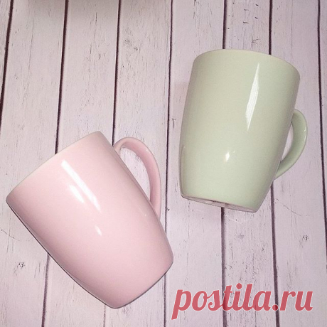 Скоро в  наличии на сайте!
Керамические кружки нежно-розового и мятного цвета😍😍😍 #полимернаяглина #пластика #глина #кружки #украшениясвоимируками #plastilinkin #polimerclay #clay #насайте #пластилинкин #полимернаяглина #новинки #скоро