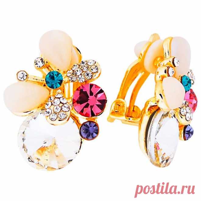 Описание
Материал: металл под золото, кристаллы Swarovski. Камень: кошачий глаз. Размер клипс: 2,5 x 1,7 см. Изделие гипоаллергенно. Подробности здесь:
