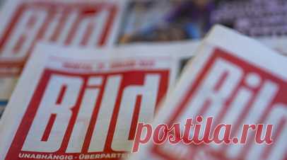 Редакция Bild уволила корреспондента за помощь в создании книги о России. Редакция немецкого таблоида Bild уволила своего старшего корреспондента Юргена Хельфрихта за то, что он участвовал в создании книги «Научиться любить Россию», так как этому мировоззрению «нет места» в газете. Читать далее