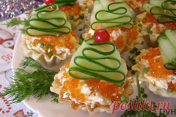 Очень яркая, красивая, вкусная закуска — тарталетки «Елочки» Очень яркая, красивая, вкусная закуска — Тарталетки «Елочки» наверняка смогут украсить ваш Новогодний праздничный стол.

Готовить это блюдо просто одно удовольствие. В роли елочек у нас будет выступат…
