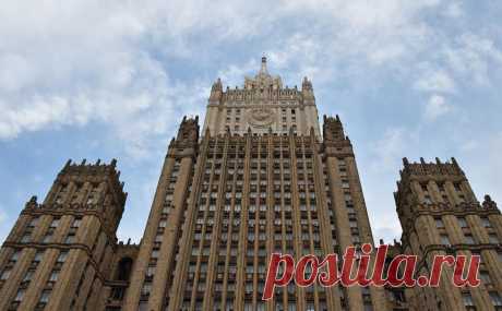 МИД увидел риск катастрофы при накачивании Молдавии западным оружием. Президент Молдавии Майя Санду ранее говорила, что страна уже получает помощь от стран-членов НАТО и рассчитывает на дополнительную оборонную поддержку