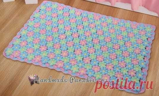 Коврик из цветочных мотивов - Handmade-Paradise Коврик из цветочных мотивов связан крючком из остатков разноцветной акриловой пряжи. Очень симпатичный цветочный коврик впишется в интерьер комнаты девочки
