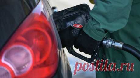 В Крыму увеличат число заправок со свободной продажей бензина