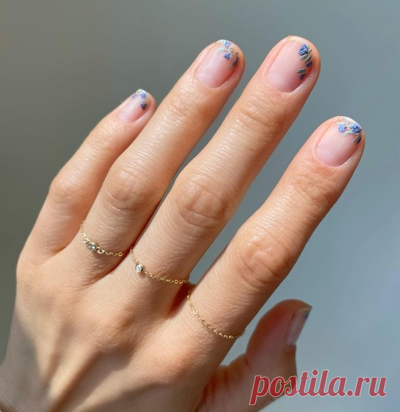 Маникюр в школу: 10 нежных идей для коротких ногтей💅 | ELLEGIRL