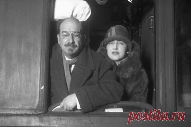 Самый странный нарком. Почему Луначарского считали плохим администратором?. Задолго до прихода немецких нацистов к власти и даже до первого съезда нацистской партии нарком просвещения Луначарский предупредил, что использовать символ свастики в нашей стране недопустимо.