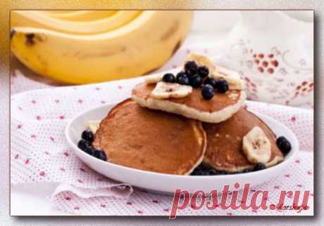 Оладьи с овсяными хлопьями и бананом