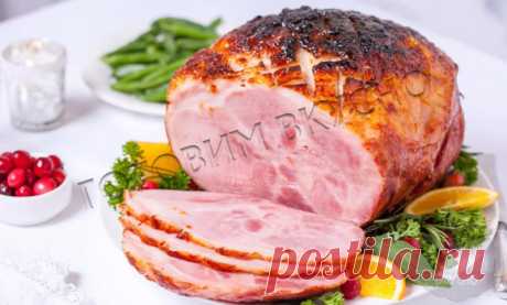 Ореховая буженина по-домашнему:Продукты: Мякоть домашней свинины (шея) – 1,5 кг. Чеснок …