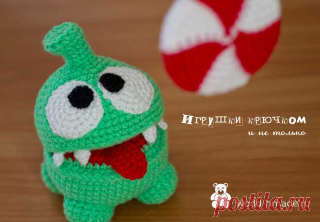 Любимец детей - сладкоежка Ам Ням (Om Nom). Вяжем крючком.