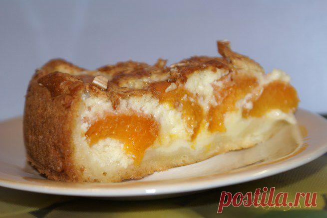 Пирог с абрикосами: http://www.eat-me.ru