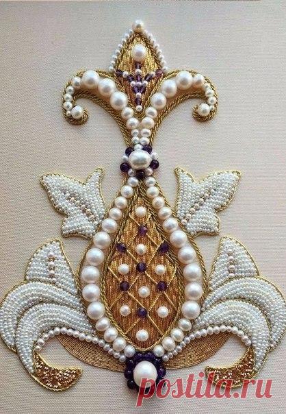 Жемчужная вышивка

Это очень красиво!