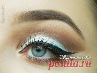 Красивый макияж глаз в коричнево-голубых тонах: урок с фото