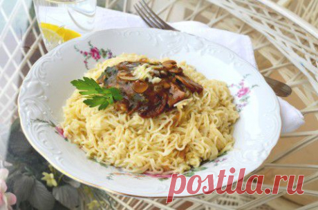 Лёгкий грибной соус к макаронам