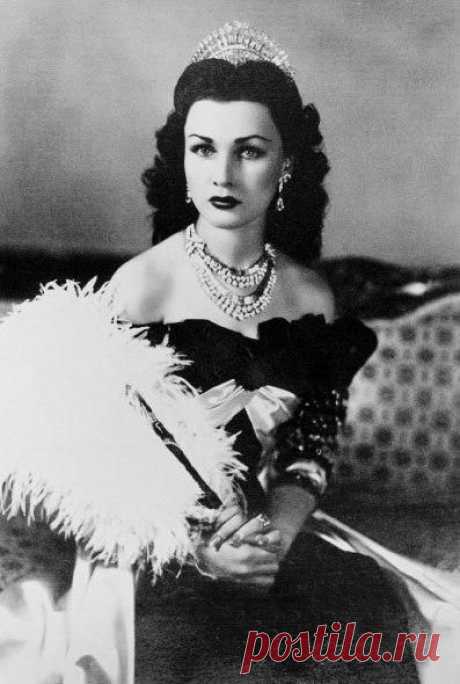 Королева Ирана и Египта Фавзия Фуад, 1939 год.