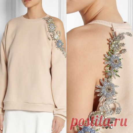 Нетривиальные переделки — реальная возможность обновить гардероб Время от времени пересматривая гардероб, натыкаешься на вещи, вышедшие из моды или просто переставшие нравиться. При изобилии толстовок, рубашек, футболок может показаться, что носить практически нече…