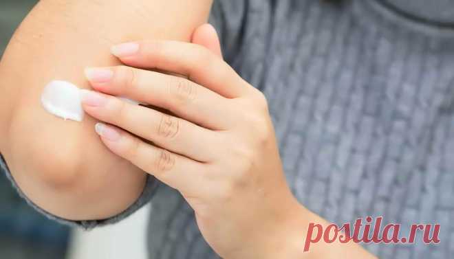 5 способов избавиться от шершавой кожи на локтях Неприглядный вид шершавой кожи на локтях заставляет многих женщин подбирать для своего гардероба платья и блузки с длинным рукавом. Причиной появляющейся