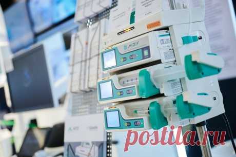 2019 декабрь. Холдинг «Швабе» Госкорпорации Ростех запустил в серийное производство медицинское оборудование для инфузионной терапии. Изделия могут применяться в хирургии, онкотерапии, акушерстве, гинекологии и других направлениях медицины. Линейка инфузионной техники запущена в серию под торговой маркой MEDEV. Производство организовано на Новосибирском приборостроительном заводе холдинга «Швабе».