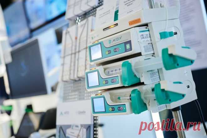 2019 декабрь. Холдинг «Швабе» Госкорпорации Ростех запустил в серийное производство медицинское оборудование для инфузионной терапии. Изделия могут применяться в хирургии, онкотерапии, акушерстве, гинекологии и других направлениях медицины. Линейка инфузионной техники запущена в серию под торговой маркой MEDEV. Производство организовано на Новосибирском приборостроительном заводе холдинга «Швабе».