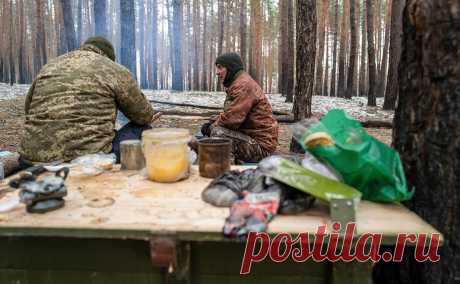Украинской армии запретили закупать Pepsi, KitKat и Milky Way. Киев внес в список «международных спонсоров войны» ряд компаний, в числе которых PepsiCo, Nestle и Mars. Они не смогут поставлять продукты питания украинским военным, заявили в структуре Минобороны Украины, отвечающей за закупки