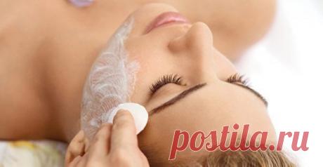 Пищевая сода способна творить чудеса Обычная пищевая сода способна творить чудеса, особенно в вопросах красоты. Вот несколько рецептов с применением самой обычной соды.Рецепт 1.Мягкий пилинг из соды. Использование данного рецепта поможет…