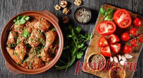4 настоящих кавказских блюда из курицы от лезгина, который знает, как их готовить дома — читать на Gastronom.ru Кавказскую кухню любят все, исключение  те, кто не ел аутентичные блюда, приготовленные по правильным рецептам верными людьми. Представляем вам УджалаНоврузбекова, который родился в городе Хачмас, что на границе Азербайджана и Дагестана. Он тот самый