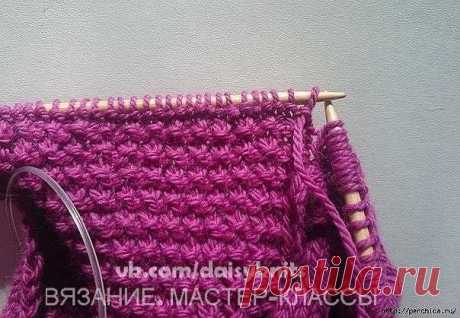 Как соединить нити при вязании без узла

Для многих рукодельниц окончательная сборка изделия и заправка всех 
хвостов чаще более утомительна, нежели само вязание. И если круговое 
вязание избавляет от необходимости возиться с иглой, то в этом 
мастер-классе я расскажу вам, как избежать заправки многочисленных 
хвостиков.

Обычно хвосты остаются в самом начале вязания, в конце и при вводе новых
 мотков. Однако новый моток необязательно обозначает два новых кончика. 
Ввести ...