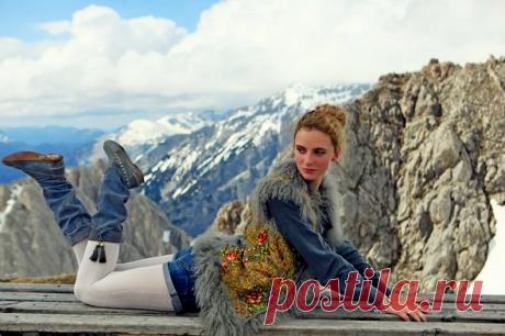 Варианты использования в образе больших платков | Всё о моде, стиле, шитье и рукоделии СЛИЯНИЕ СТИЛЕЙ