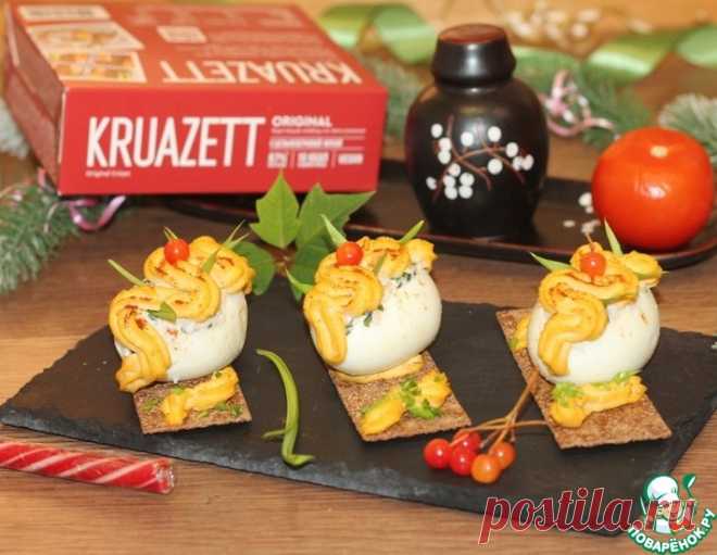 Яичная закуска с ветчиной, зеленью, хлебцами – кулинарный рецепт