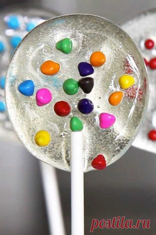 17 Easy DIY Homemade Lollipop Recipes