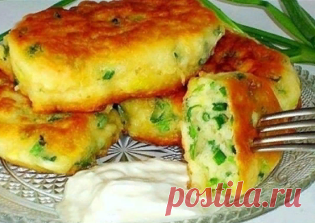 Пирожки - оладушки с зеленым луком и яйцом (за 15 минут). | Кулинарные рецепты | Яндекс Дзен